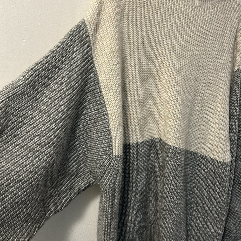 H&M Two-Tone Cream and Gray Cowl Neck Sweater - Picture 3 of 3